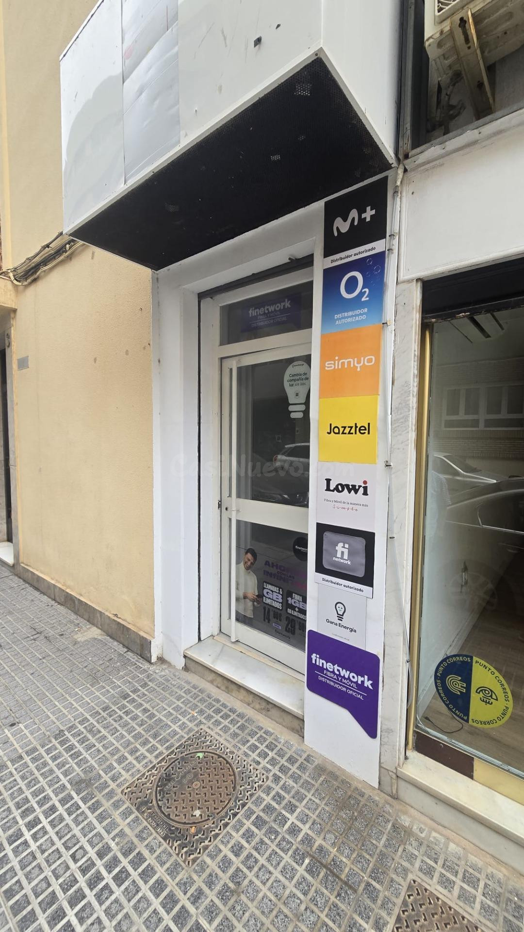Local comercial para despacho o pequeño negocio en el barrio - foto 3