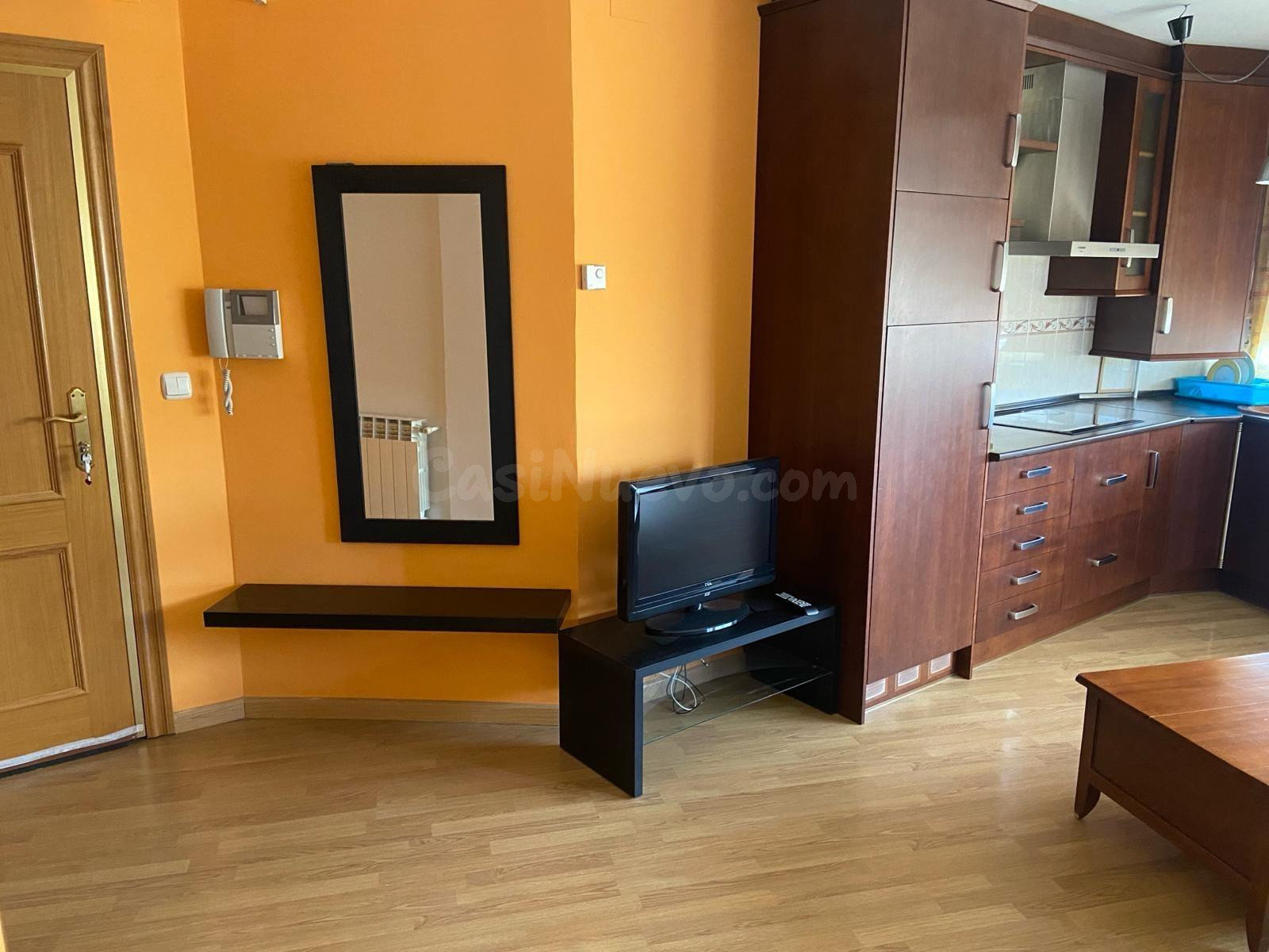 SE ALQUILA PRECIOSO APARTAMENTO DE UN DORMITORIO CON TERRAZA - foto 3