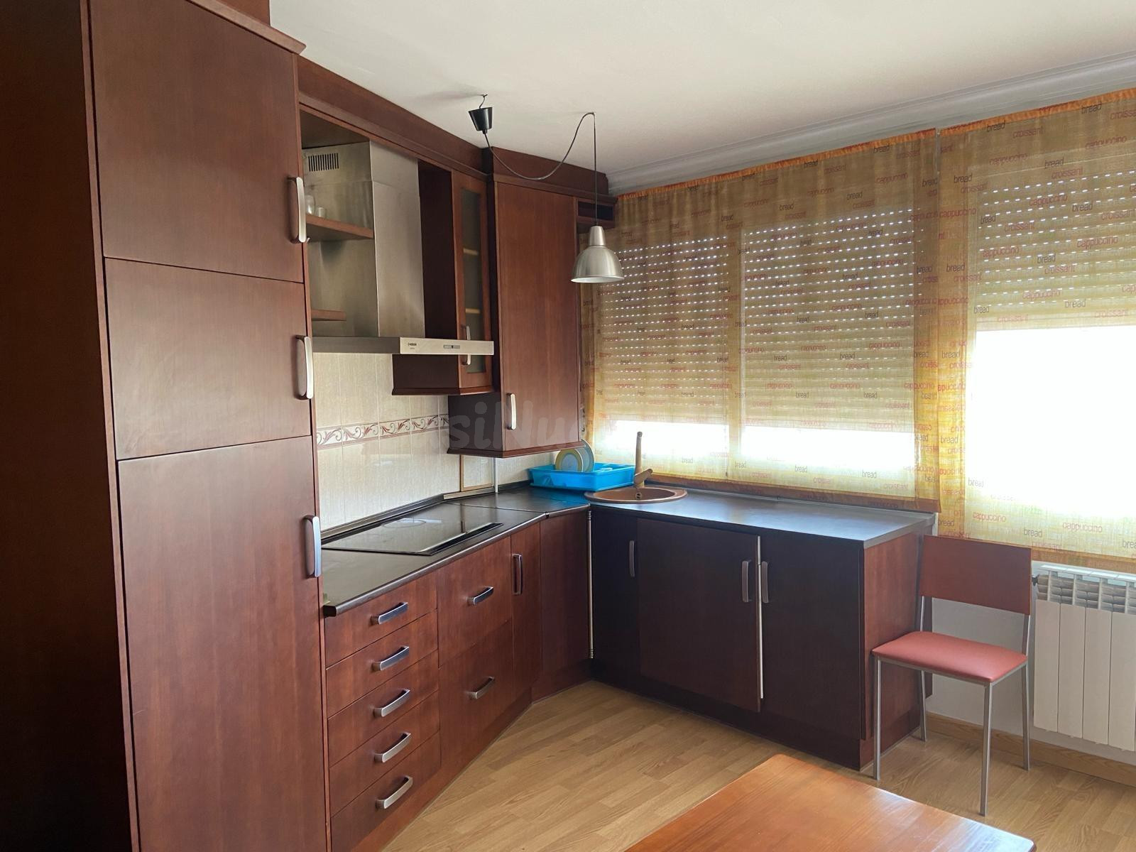 SE ALQUILA PRECIOSO APARTAMENTO DE UN DORMITORIO CON TERRAZA - foto 5