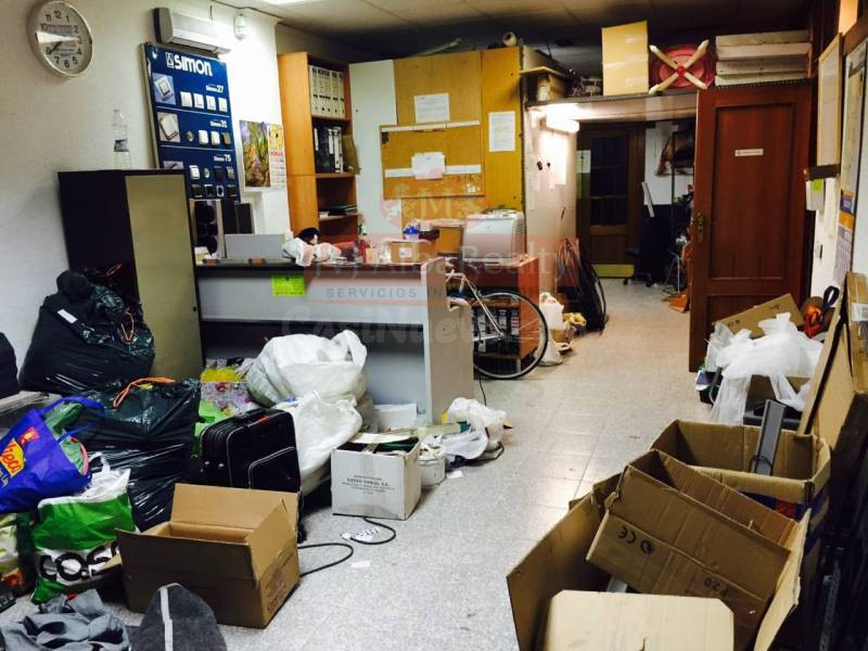 SE VENDE LOCAL COMERCIAL 2 º LINEA COMERCIAL 100 M