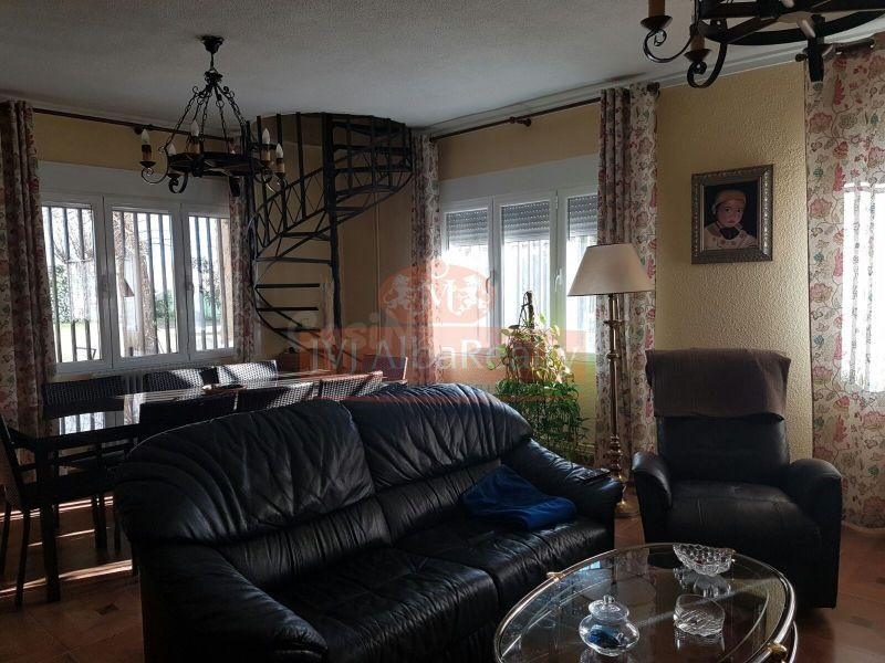 SE VENDE PARCELA 2200m.CON CASA SEMINUEVA 230m. CON ZONAS VE - foto 3