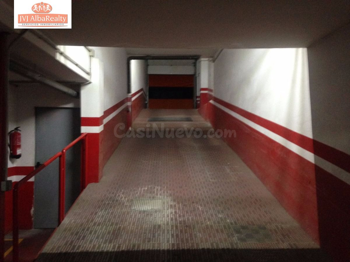 SE VENDE PLAZA DE GARAJE CON RAMPA CERCA DEL HOTEL LOS LLANOS