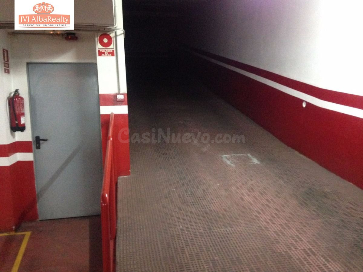 SE VENDE PLAZA DE GARAJE CON RAMPA CERCA DEL HOTEL LOS LLANO - foto 3