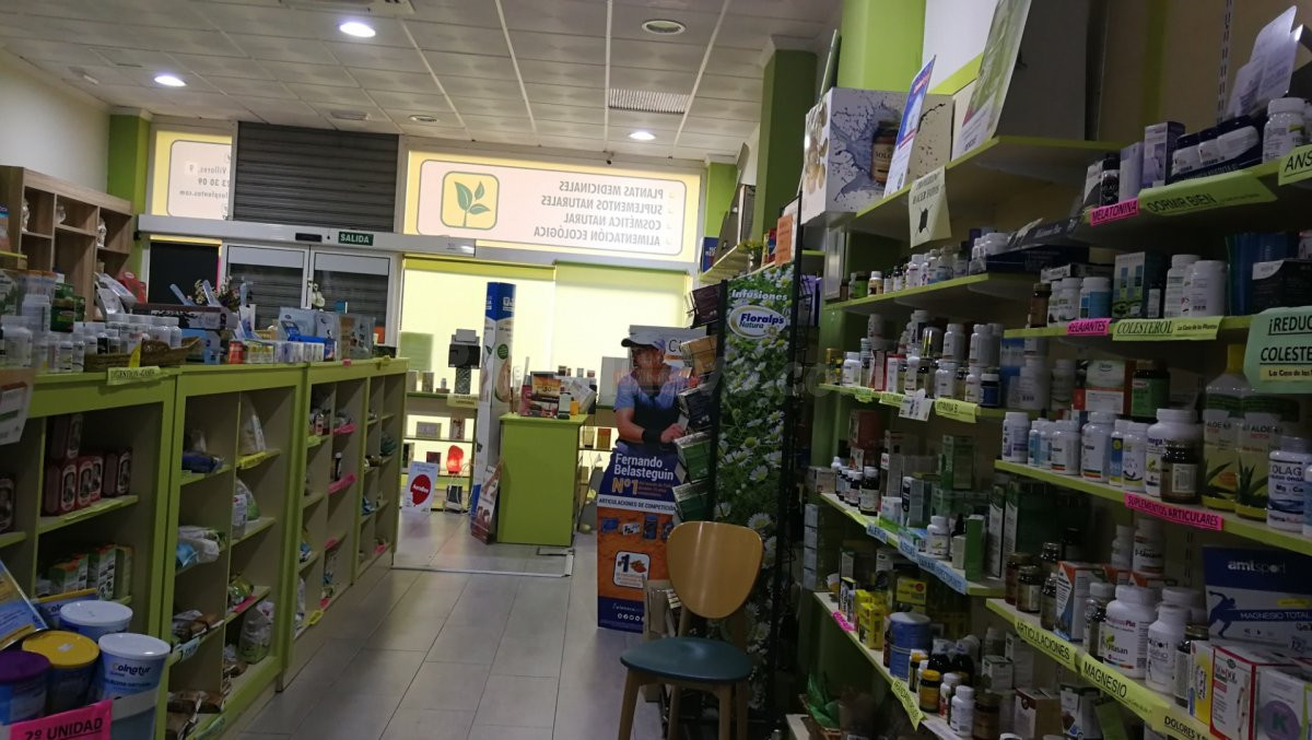 SE VENDE LOCAL COMERCIAL PARA INVERSORES, CON ACTIVIDAD MONTADA