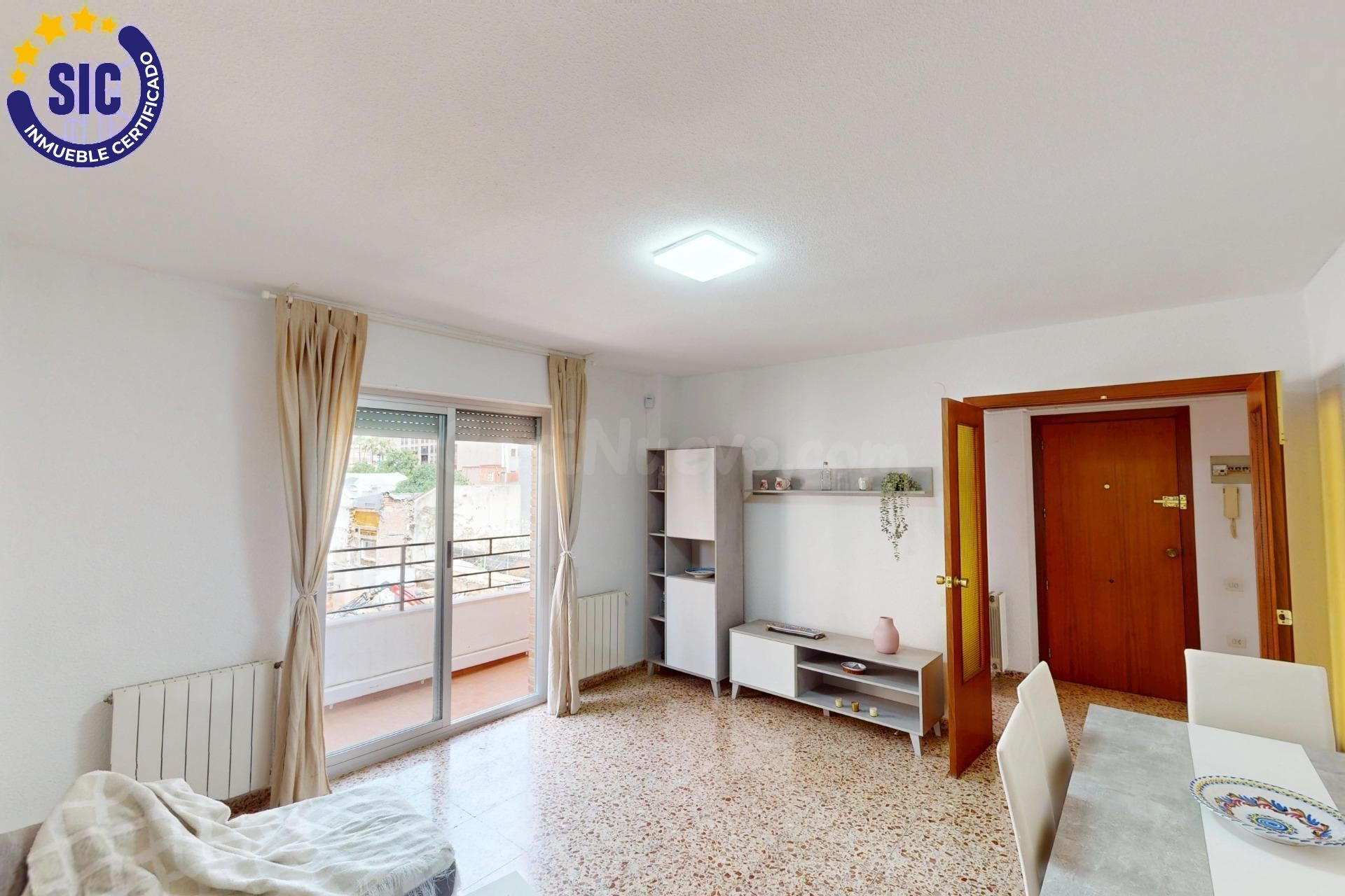 Piso con garaje entre la Avda del Mar y Hermanos Bou de Castellón de la Plana en zona muy demandada - foto 2