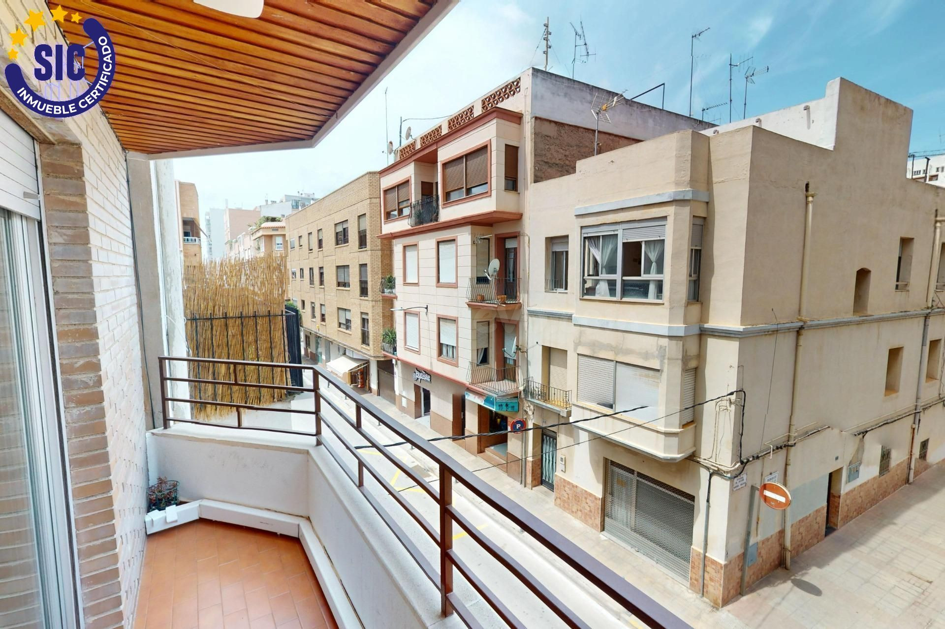 Piso con garaje entre la Avda del Mar y Hermanos Bou de Castellón de la Plana en zona muy demandada - foto 3