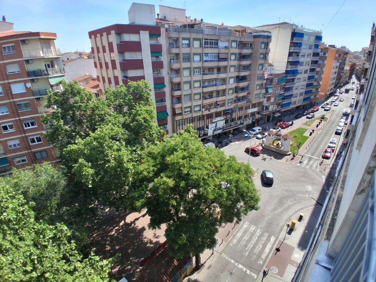 ALQUILER PARA ESTUDIANTES EN CALLE FERIA