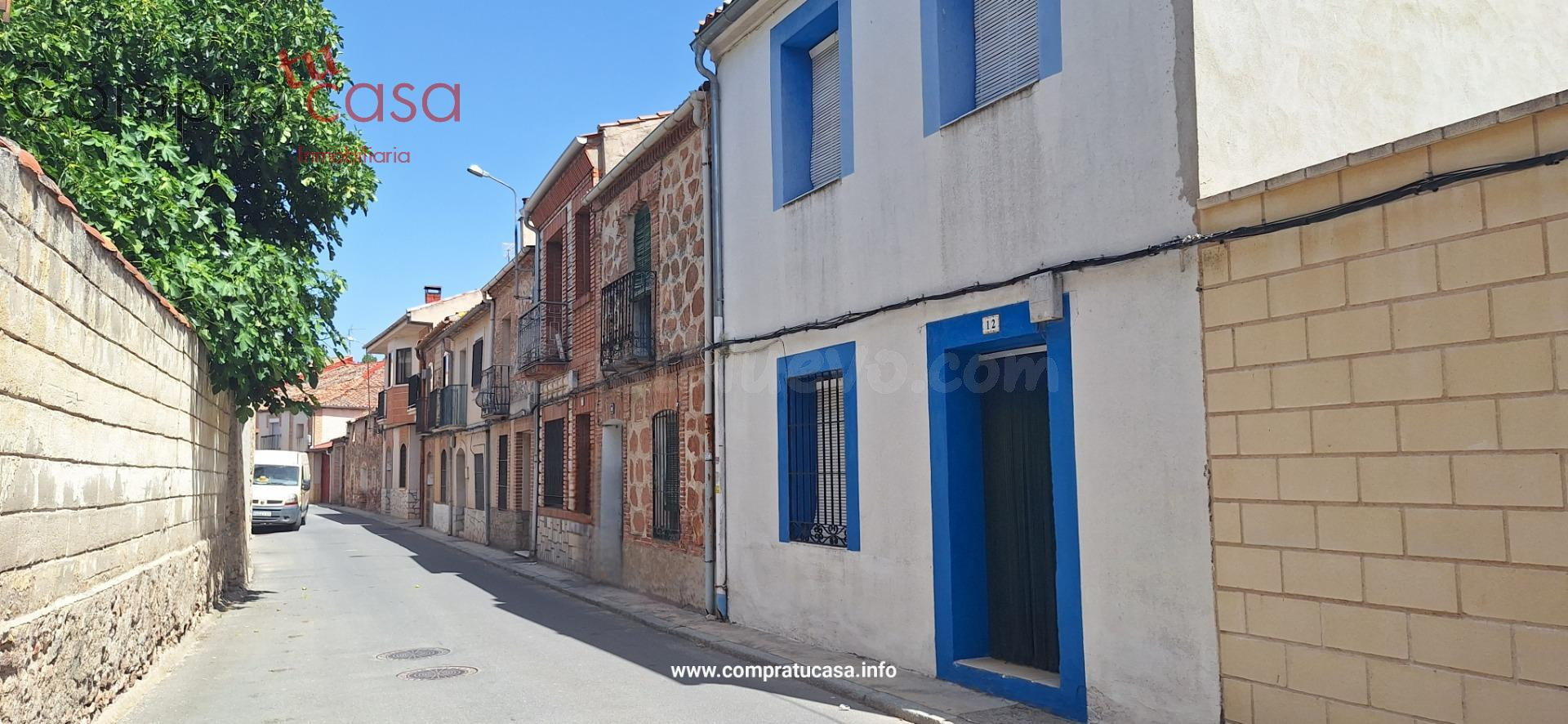 VENTA.-.CASA DE PUEBLO.-.FUENTEPELAYO - foto 3