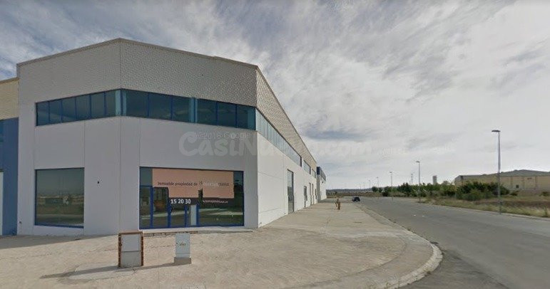 Se vende nave industrial en el Poligono Los Molinos - foto 3