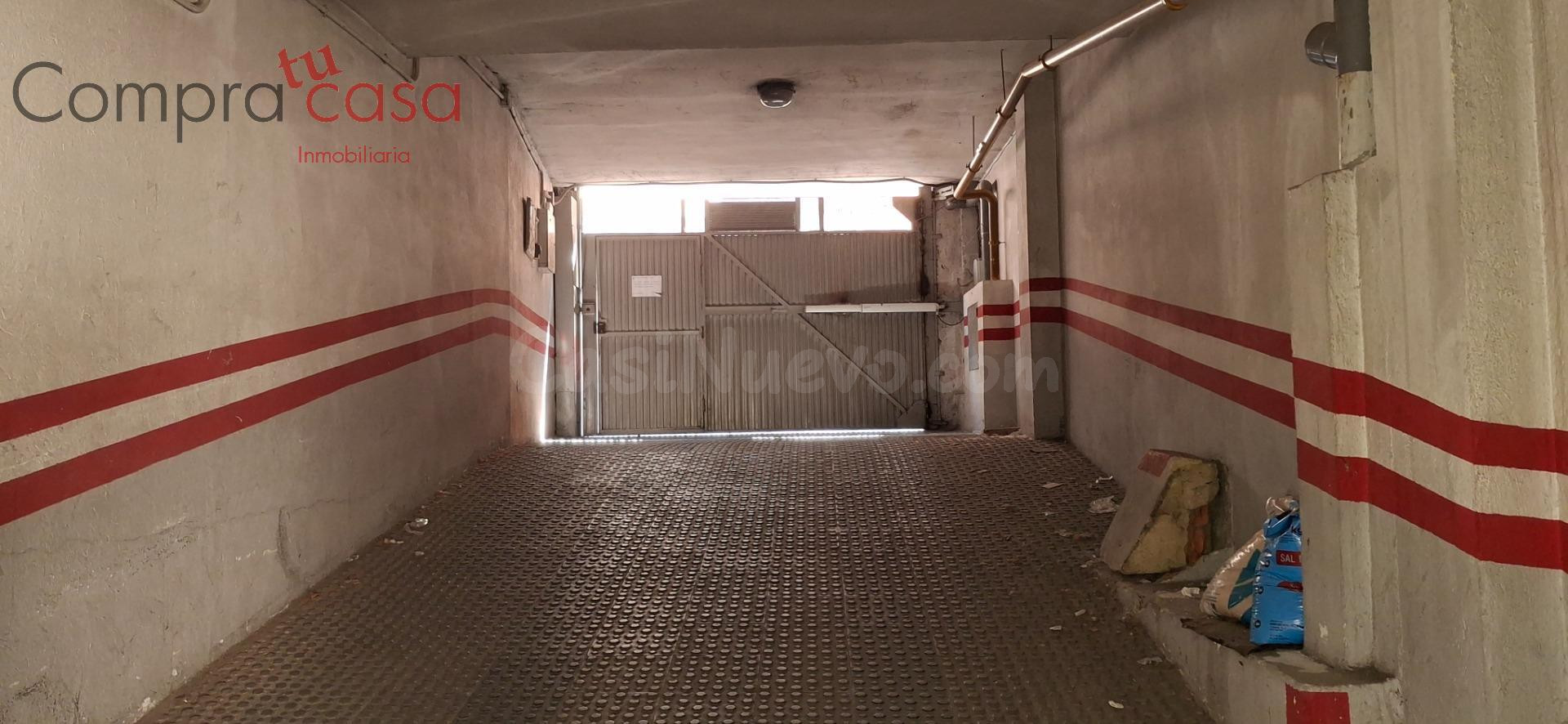 ALQUILER GARAJE EN ESCULTOR MARINAS.- - foto 4