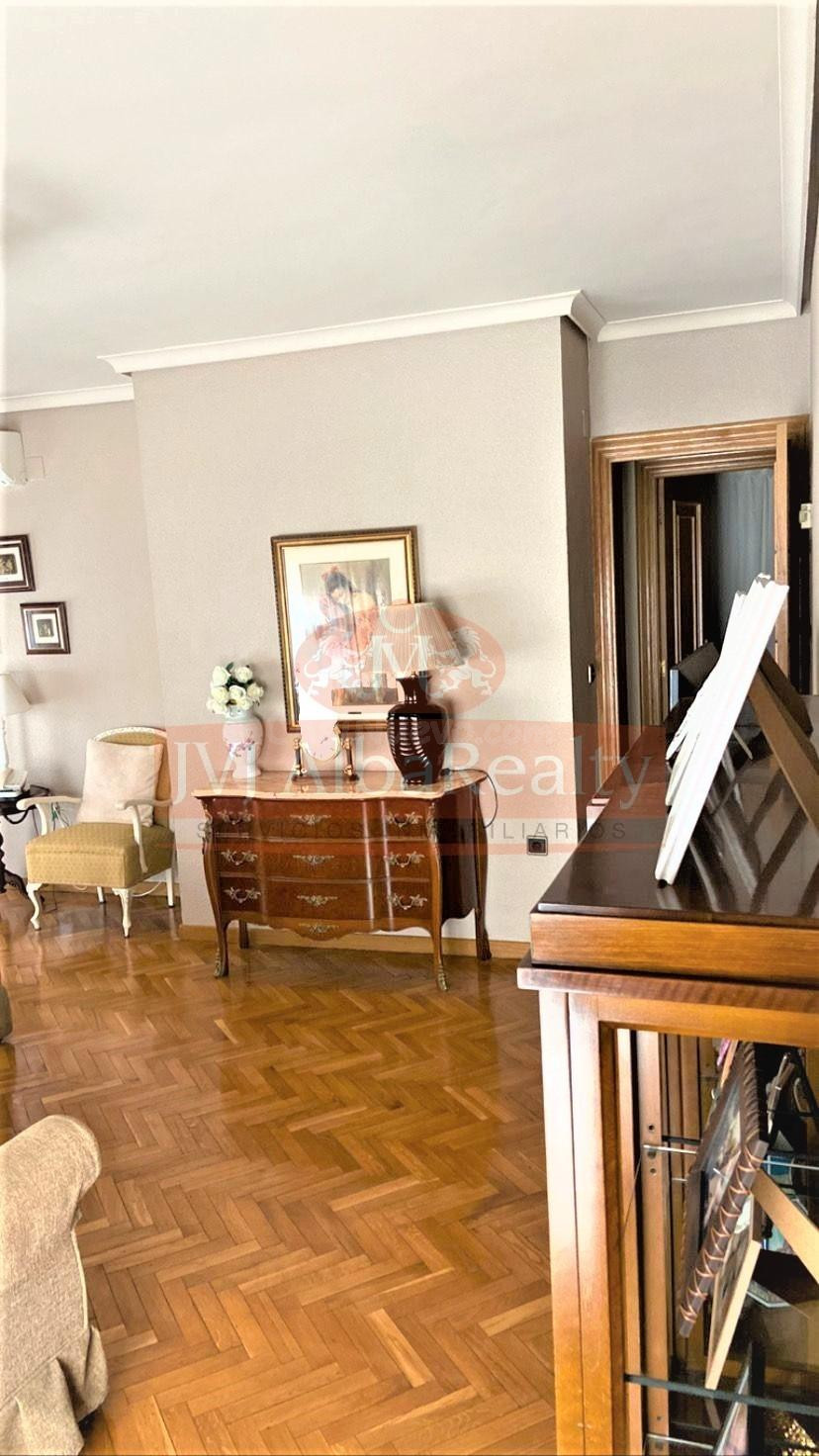 EN VENTA ATRACTIVO APARTAMENTO EN PLAZA DEL ALTOZANO - foto 5