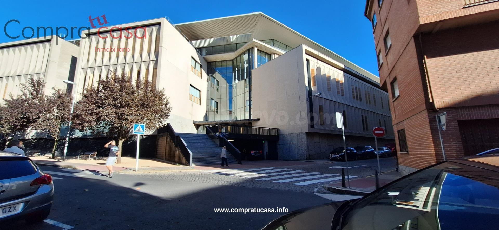 VENTA PISO ZONA UVA.-.EXCLUSIVA