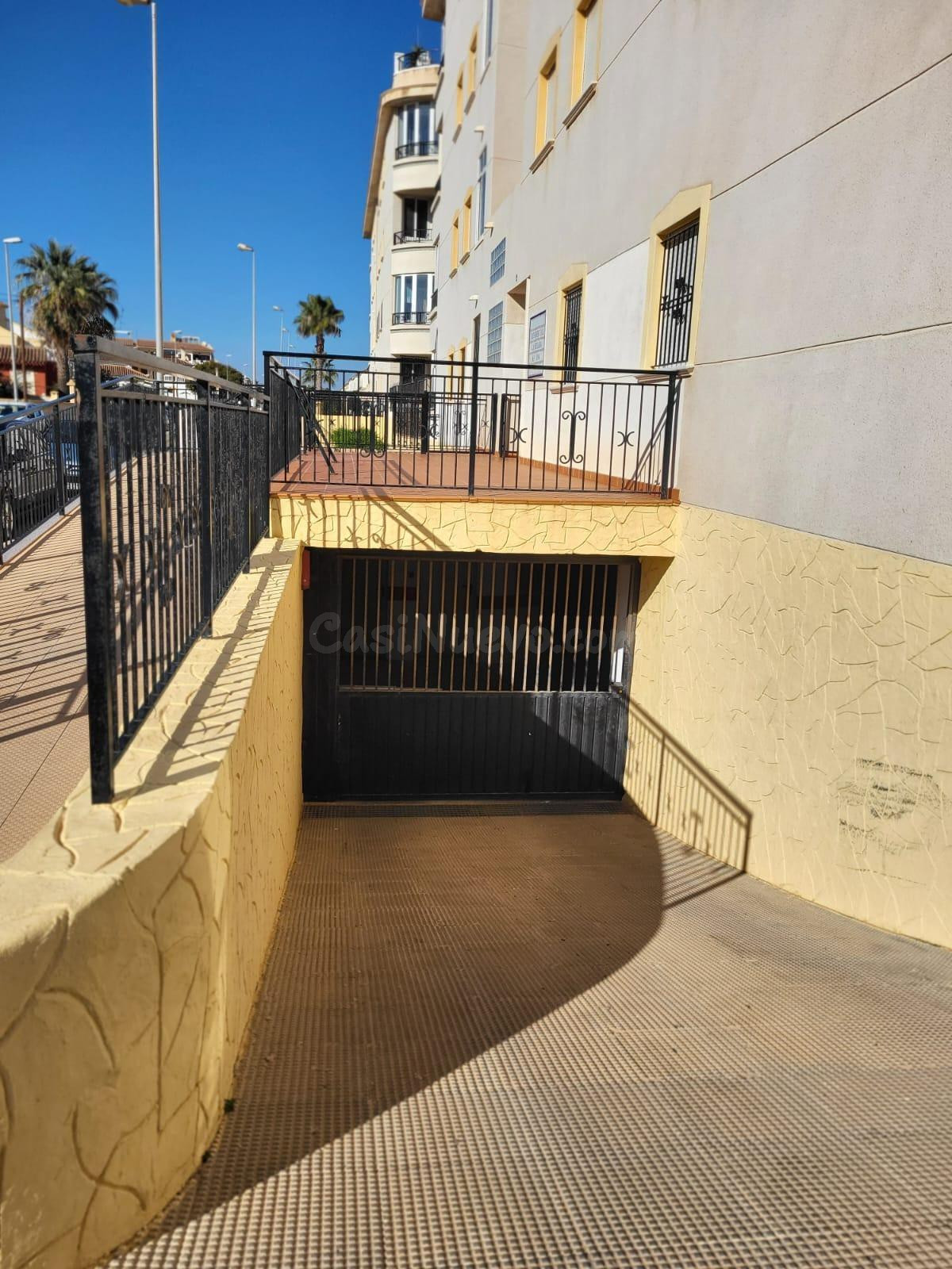 Lote de 9 plazas de garaje - foto 4