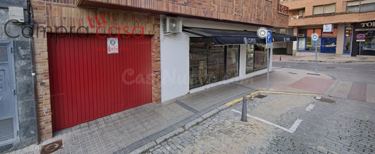 PLAZA DE GARAJE en ALQUILER.-.CALLE ROBLE