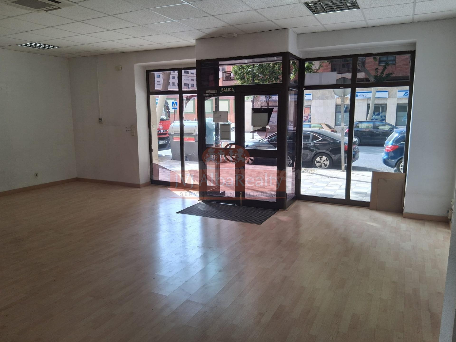 EN VENTA O ALQUILER ESPECTACULAR LOCAL EN ZONA INDUSTRIA