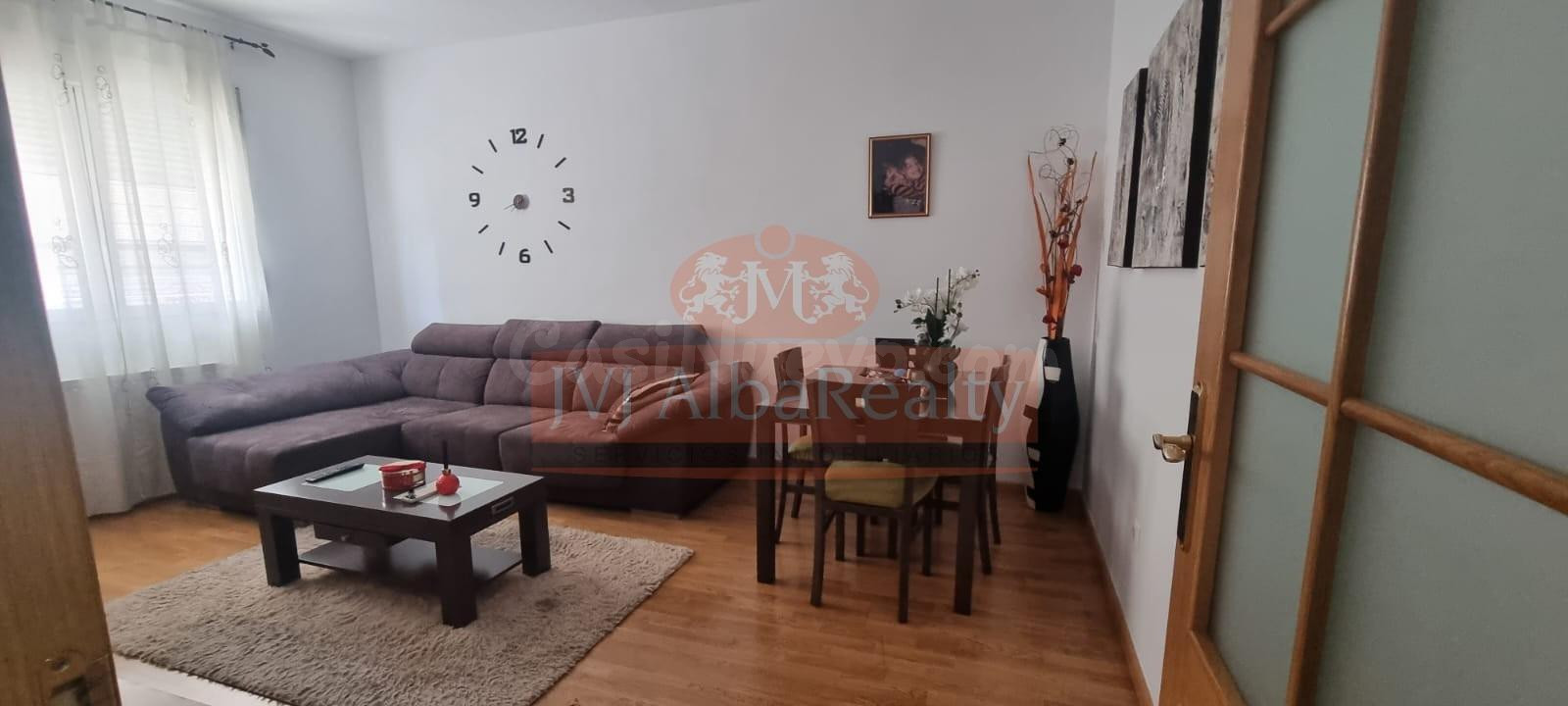 ¡Oportunidad única en Albacete! Vivienda en planta baja junt - foto 4