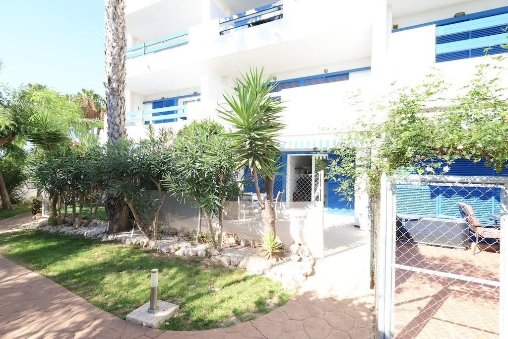 Apartamento en planta baja en Residencial La Calma, Playa Flamenca (Orihuela Costa) - foto 2
