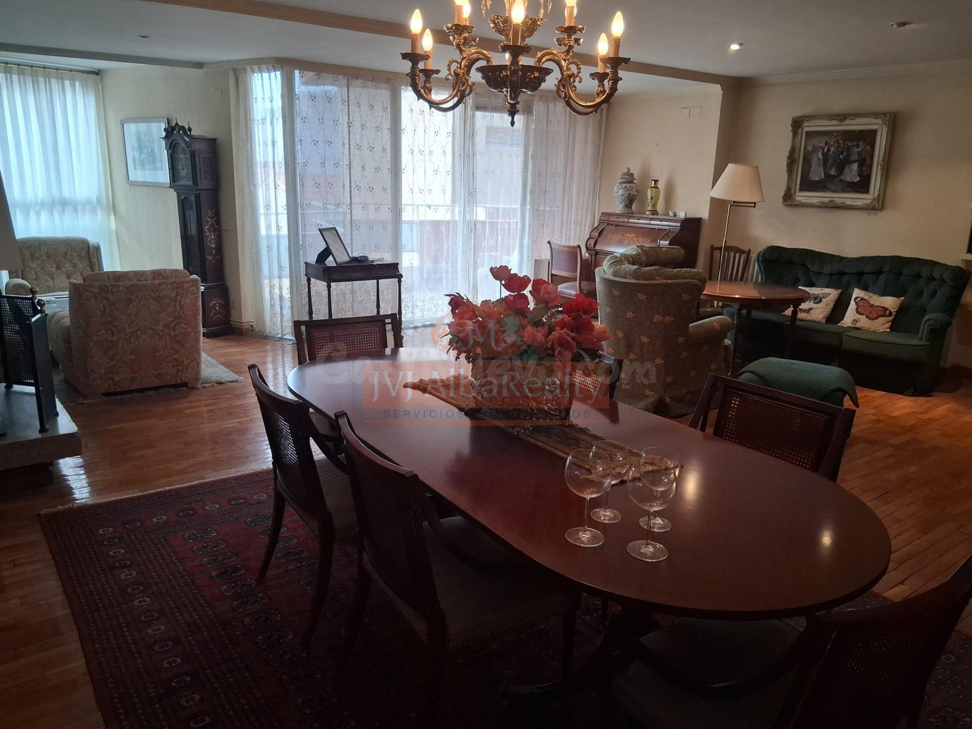 ESPECTACULAR VIVIENDA EN VENTA EN PLENO CORAZON DE ALBACETE - foto 2