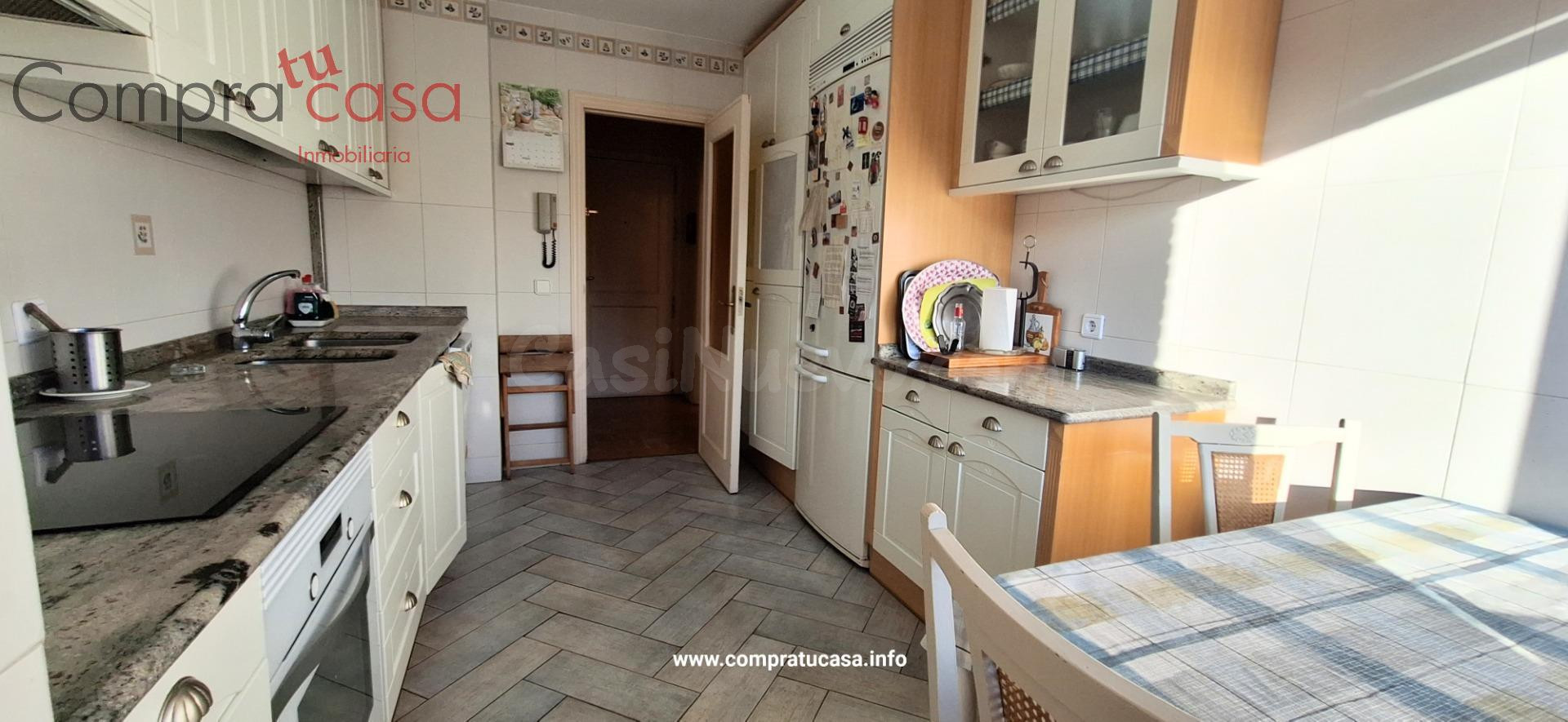 JUNTO CONDE SEPULVEDA. DUPLEX. GARAJE Y TRASTERO - foto 3