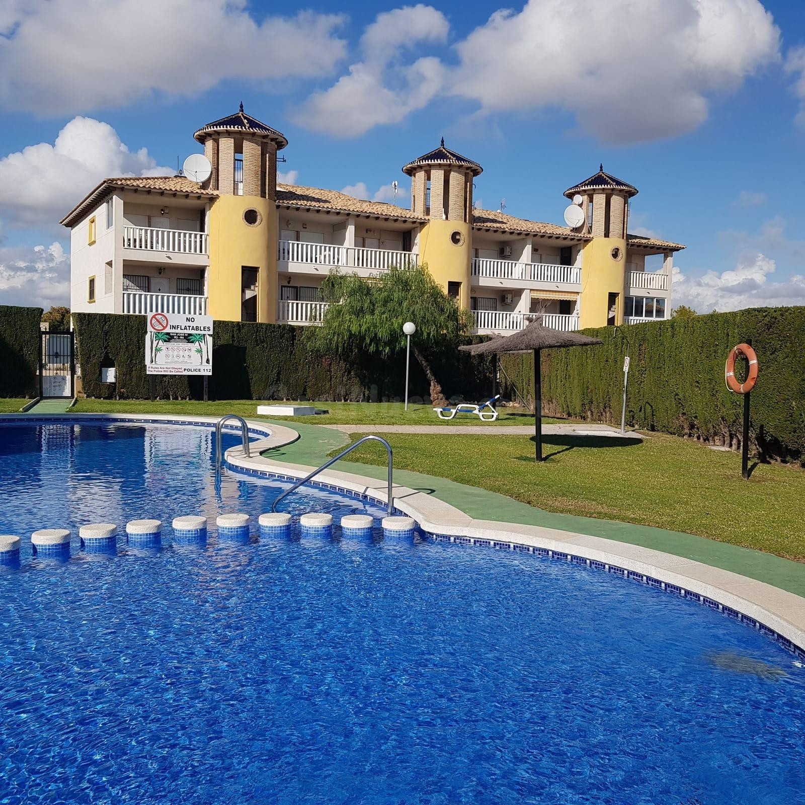 La Zenia precioso apartamento 2 dormitorios con orientación 