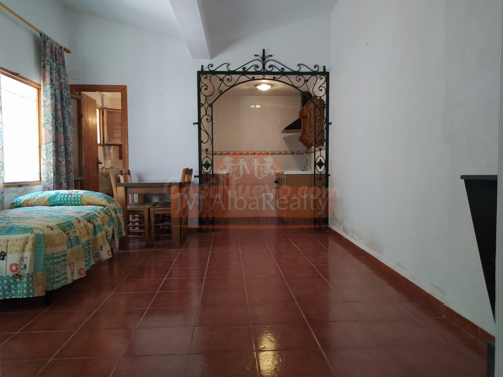 CASA DE PUEBLO EN VENTA EN ALATOZ - foto 4