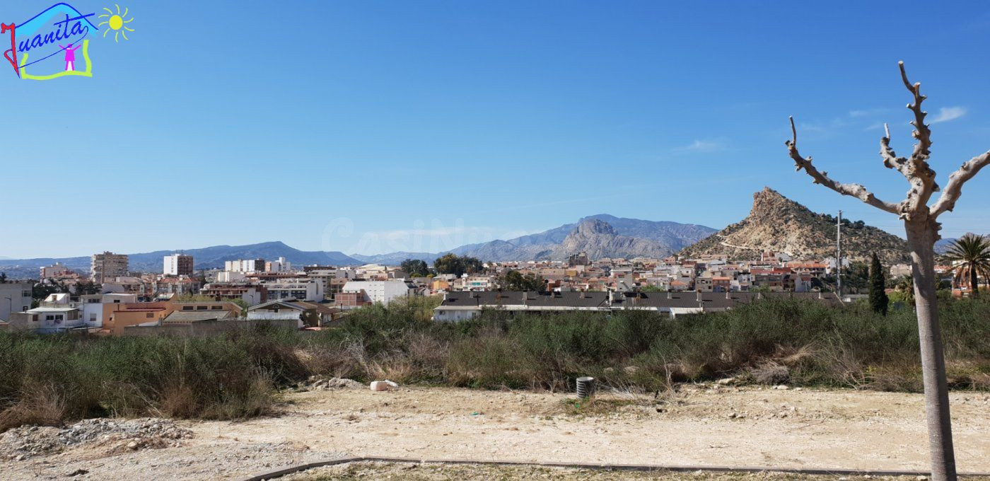 SOLAR EN VENTA DE 987 M2 A 115 € M2 EN ARCHENA