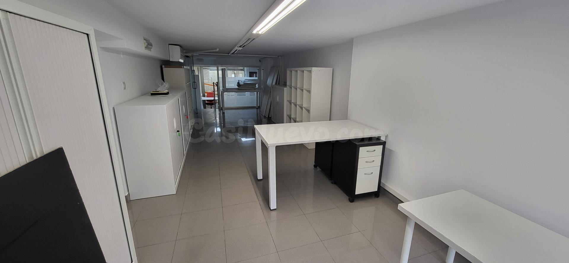 SE ALQUILAN OFICINAS DE DIVERSOS TAMAÑOS, EDIFICIO CÉNTRICO, - foto 5