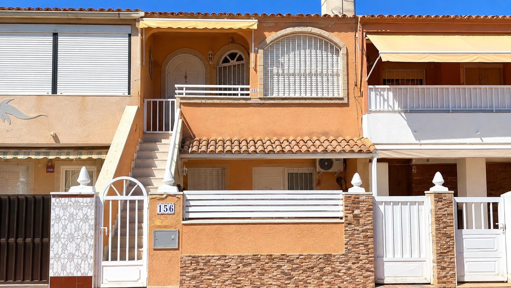 Apartamento en alquiler en Playa de los Náufragos – Torrevieja - foto 2