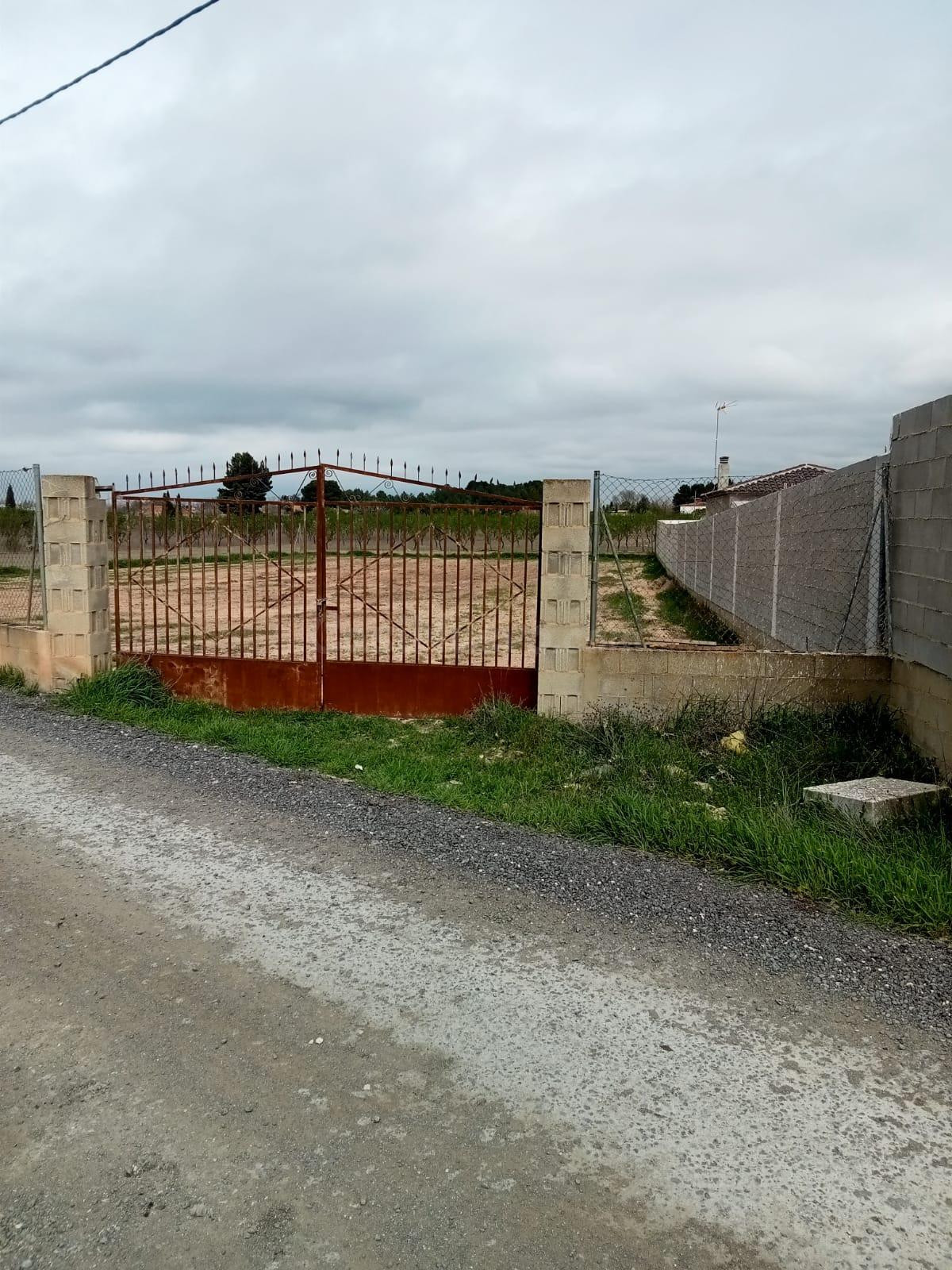 Se vende parcela rústica a un minuto de Albacete - foto 2