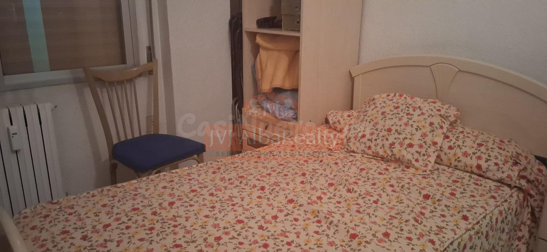 EN VENTA VIVIENDA PARA REFORMAR EN ZONA ENSANCHE CON GARAJE  - foto 4