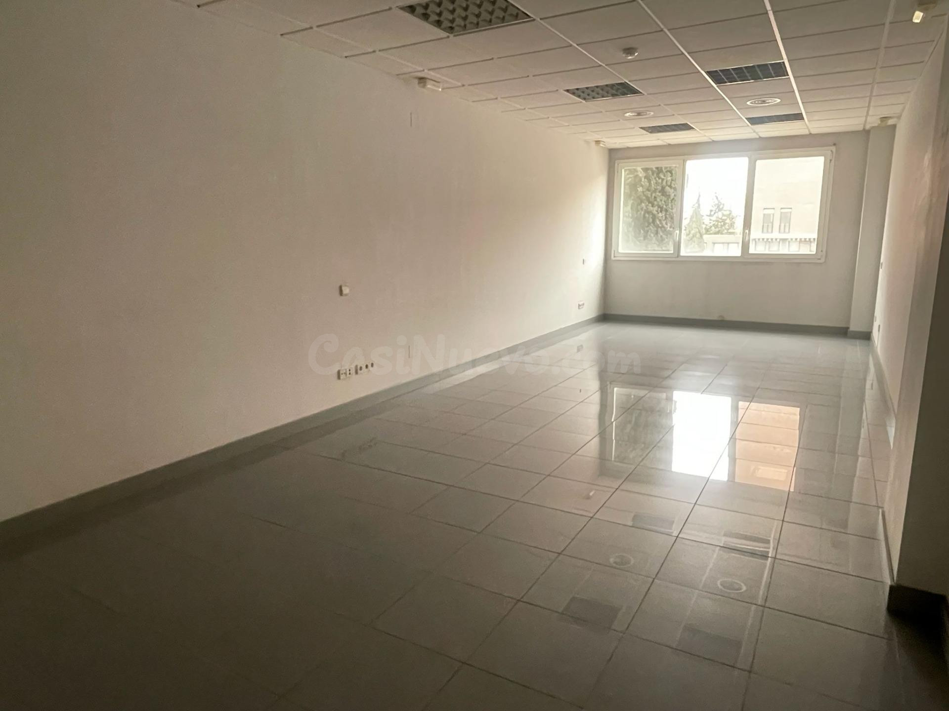 Garaje 40m² en alquiler - El Carrascal - foto 3