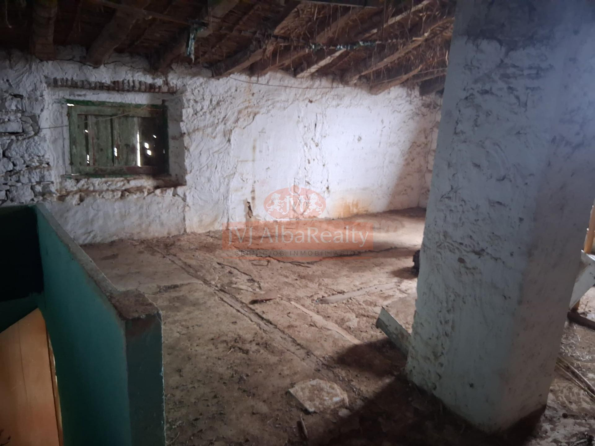 CASA DE PUEBLO EN HOYA GONZALO PARA REFORMAR - foto 3