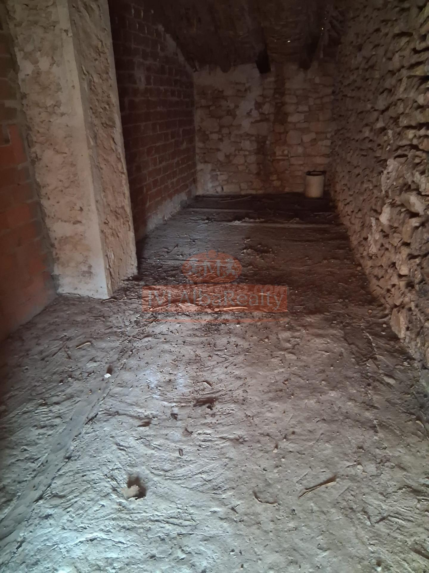 CASA DE PUEBLO EN HOYA GONZALO PARA REFORMAR - foto 4
