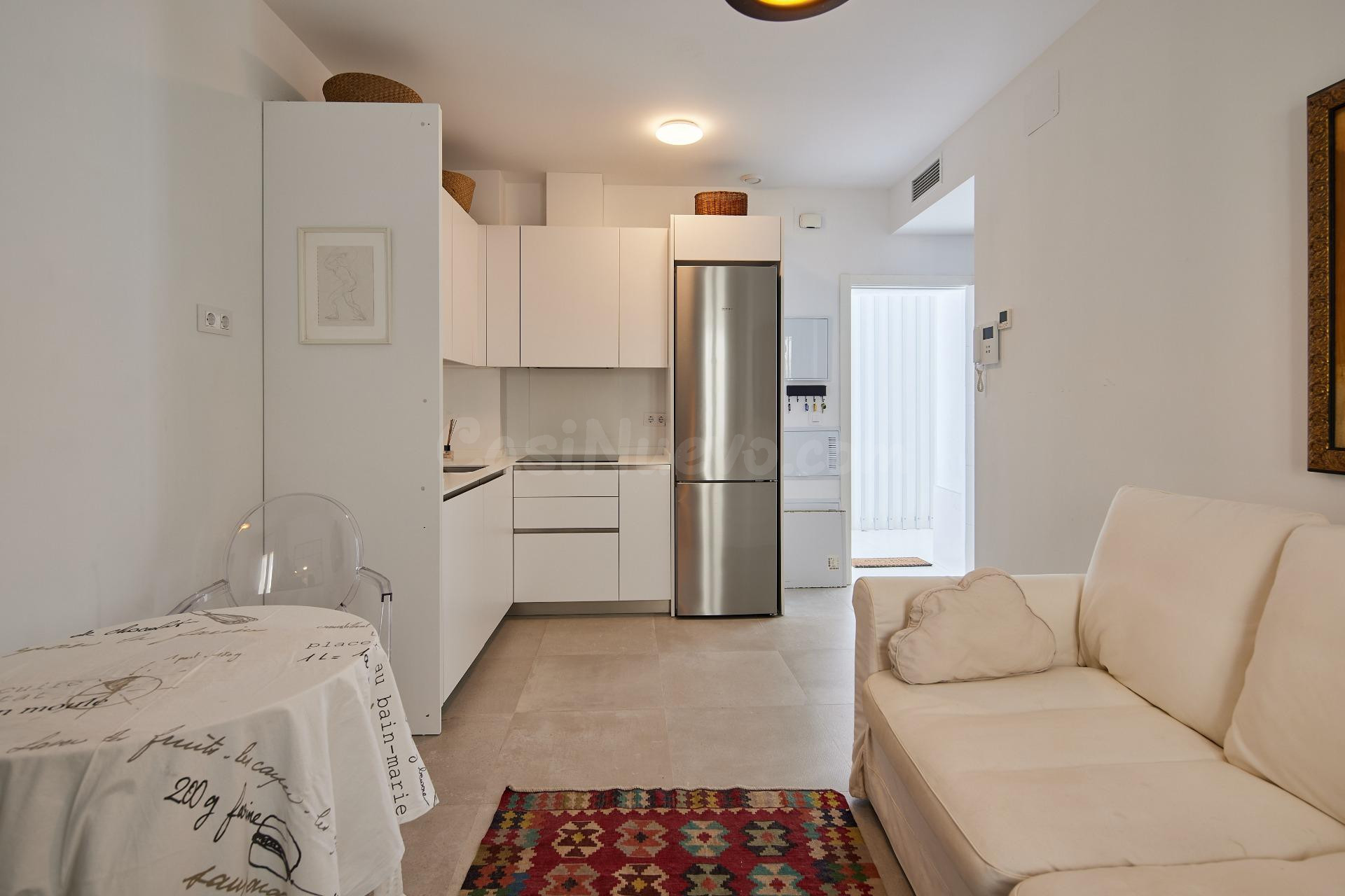 APARTAMENTO CON TERRAZA Y ASCENSOR EN CENTRO DE CÁDIZ - foto 4