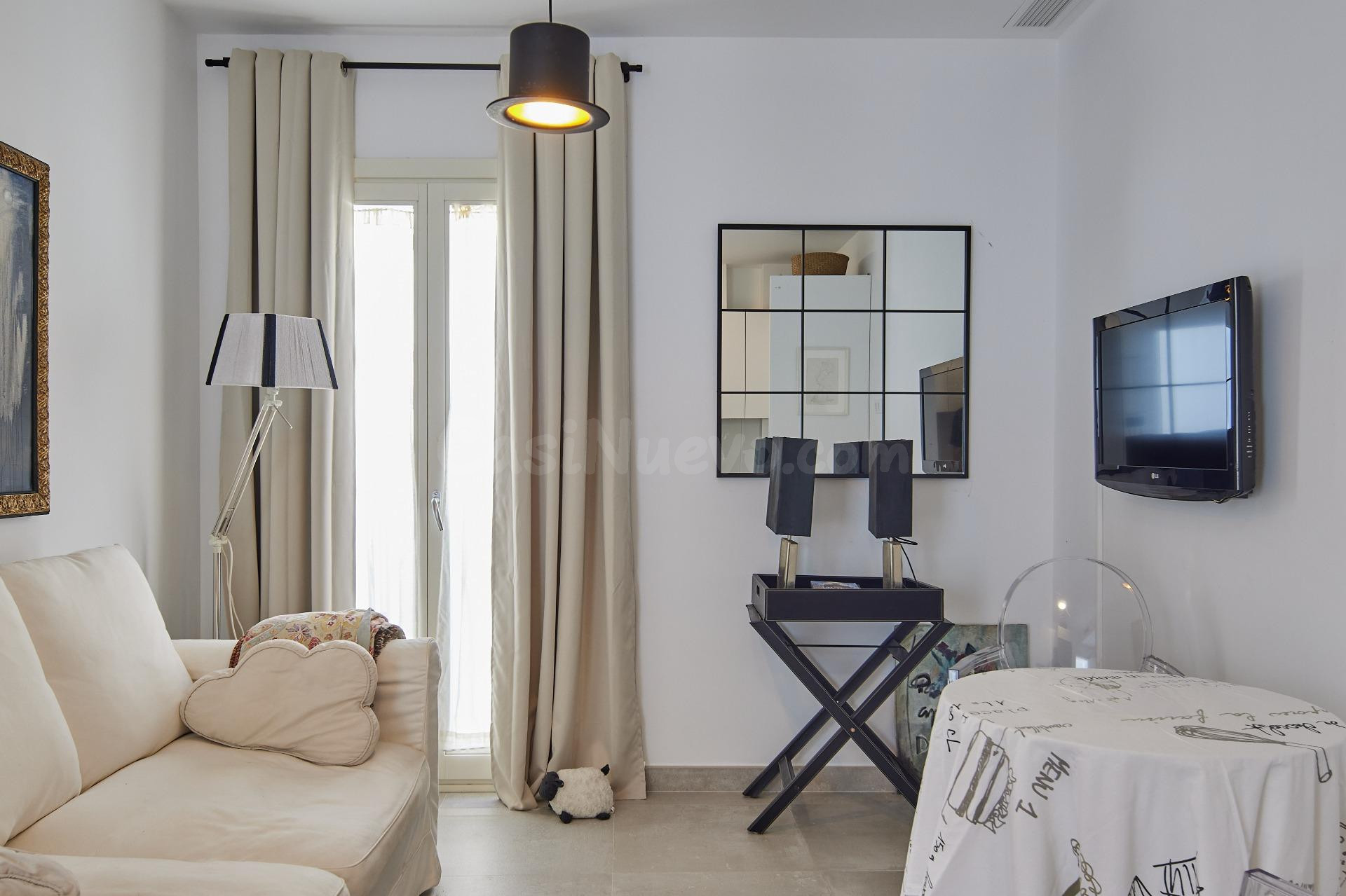 APARTAMENTO CON TERRAZA Y ASCENSOR EN CENTRO DE CÁDIZ - foto 5