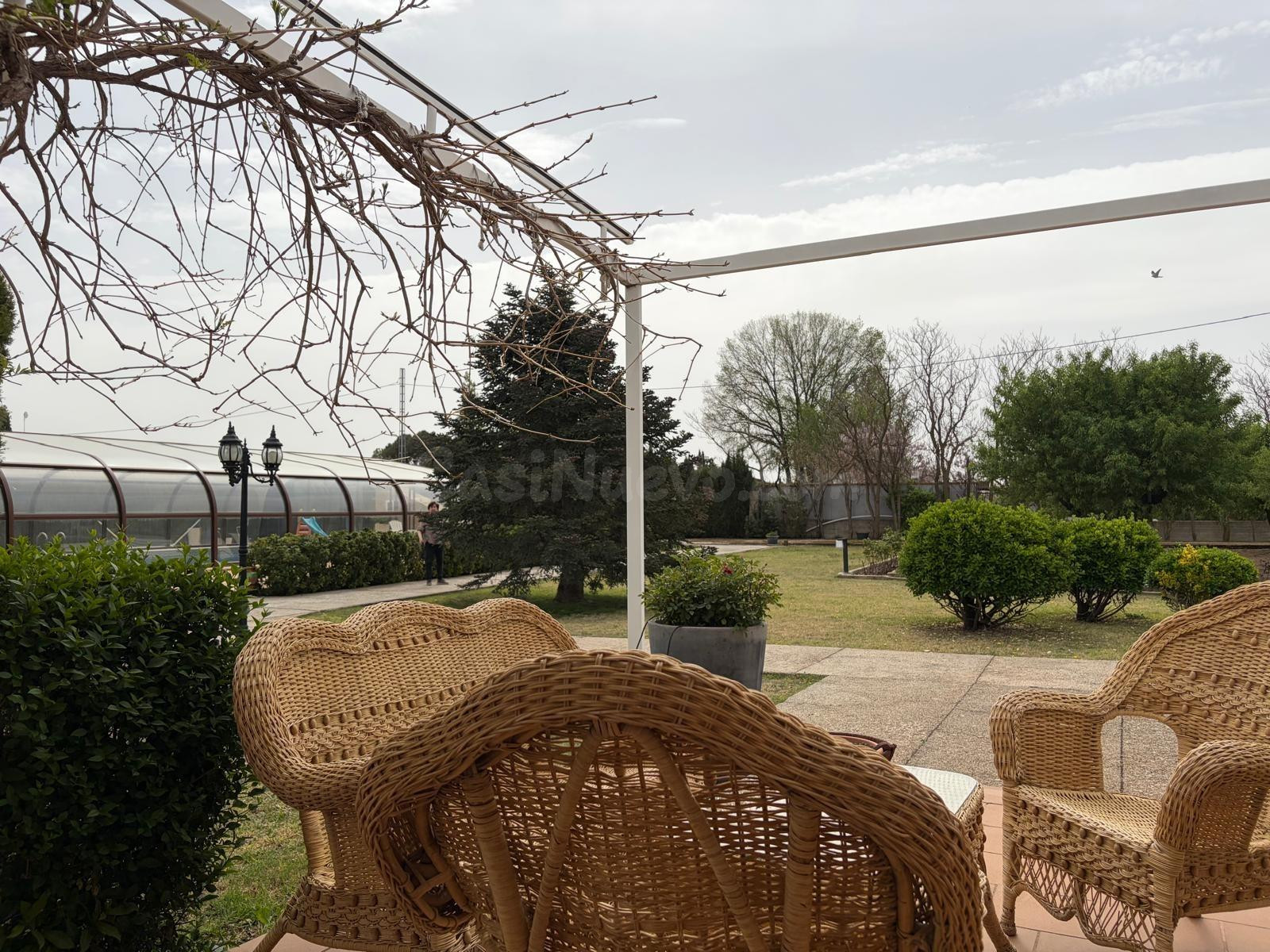 Impresionante Chalet en Albacete con Amplios Espacios y Jard - foto 5