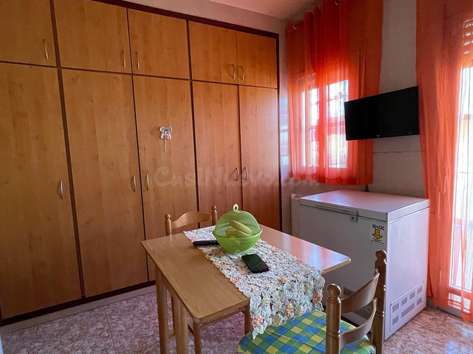 Vivienda con amplio almacén en Amposta – Espacio y versatilidad en una sola propiedad - foto 3