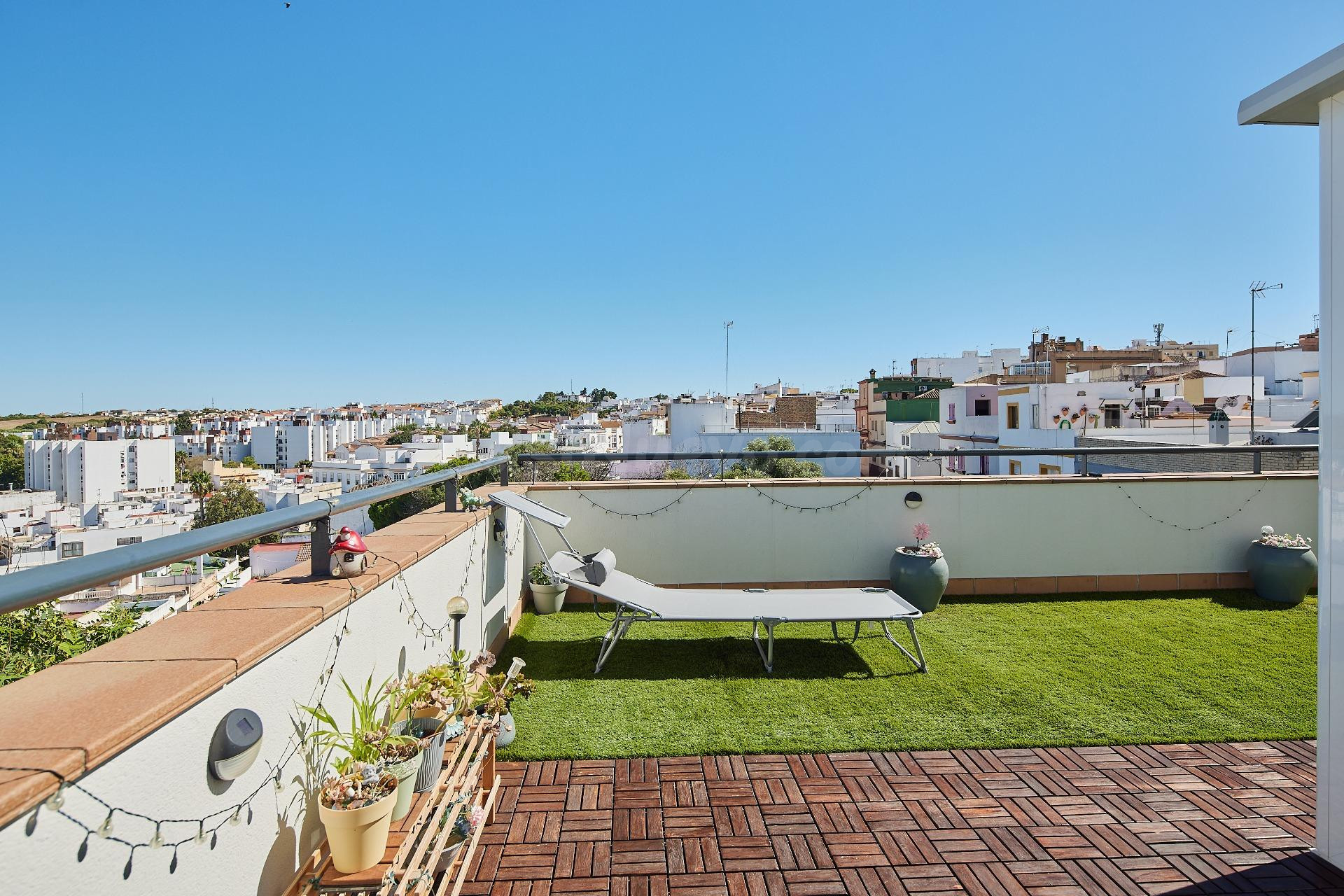 Piso con amplia terraza a 300 mts de la Plaza Mayor - foto 4