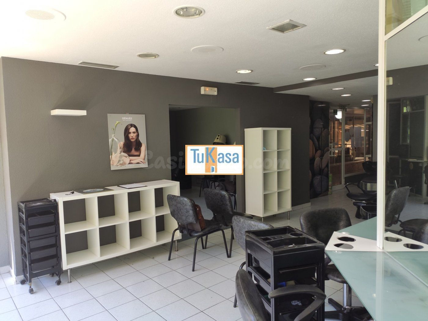 Local comercial 100m² en alquiler - CRUZ DE LOS CAIDOS