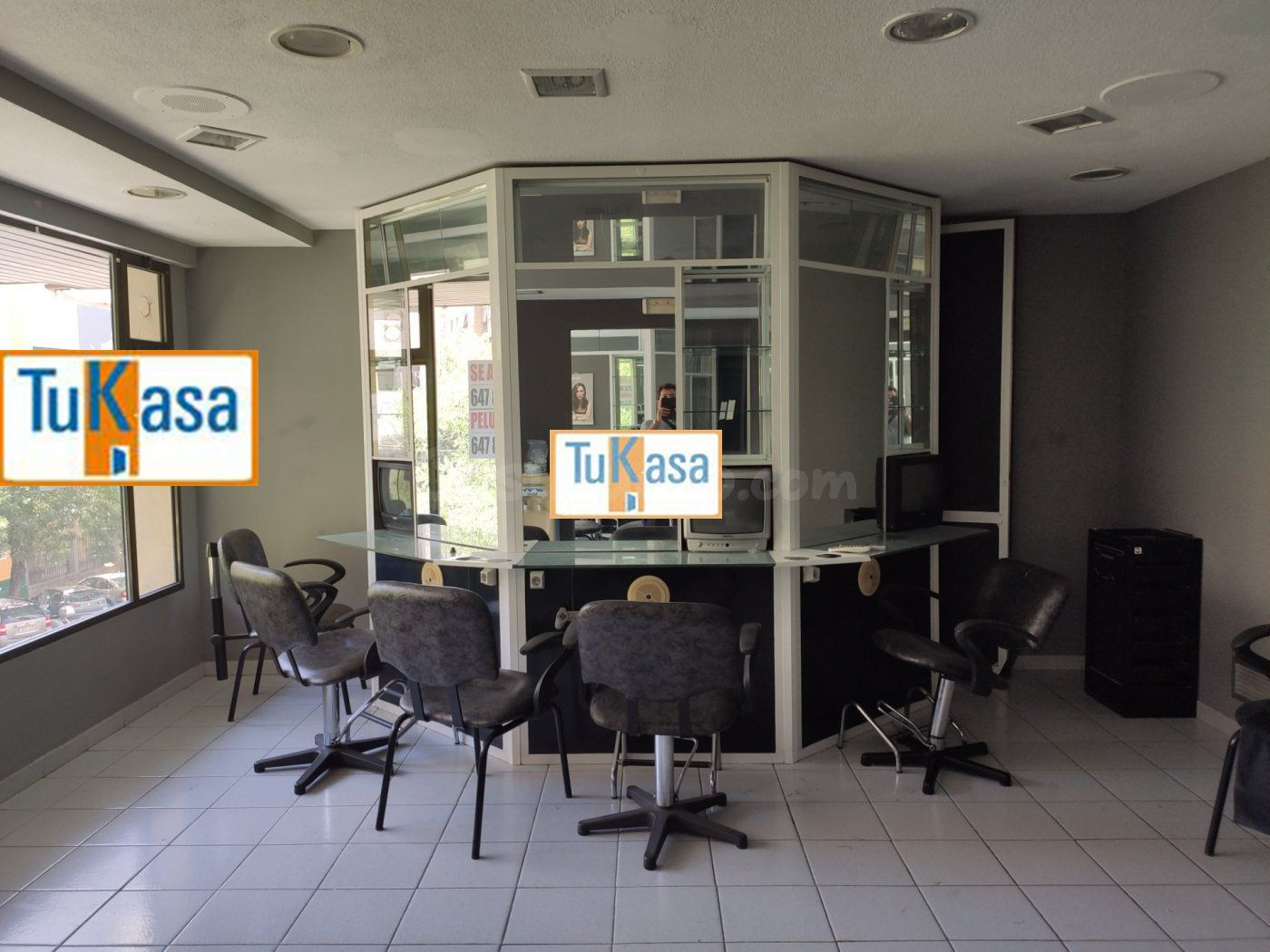 Local comercial 100m² en alquiler - CRUZ DE LOS CAIDOS - foto 3