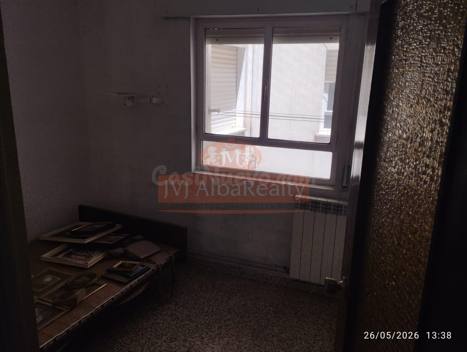 SE VENDE AMPLIA VIVIENDA PARA REFORMAR ZONA EROSKI. - foto 4