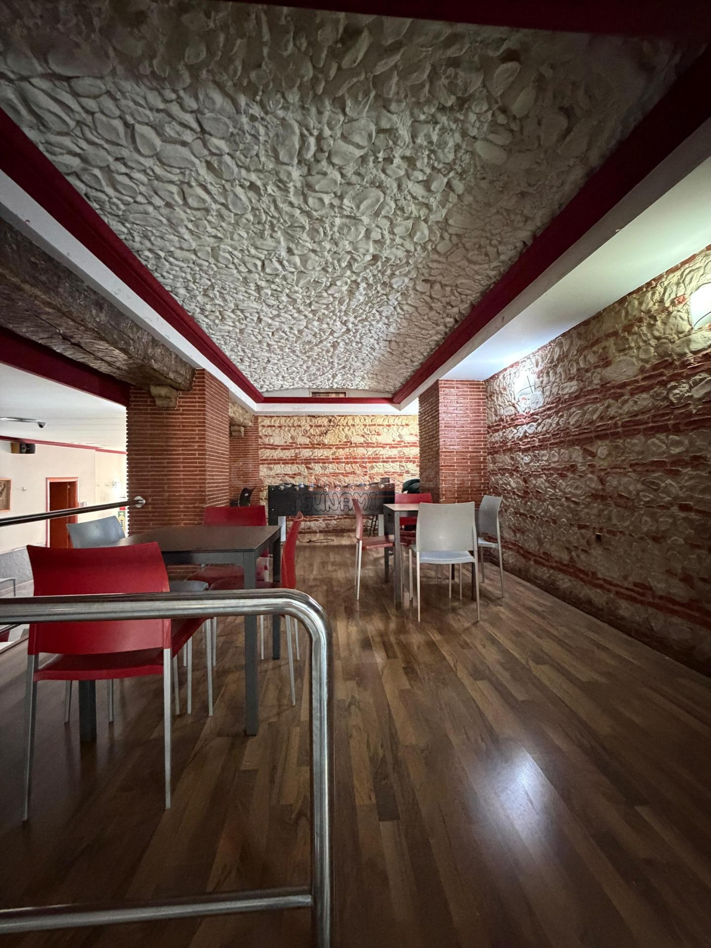 SE VENDE LOCAL EN CTRA DE JAEN. - foto 4