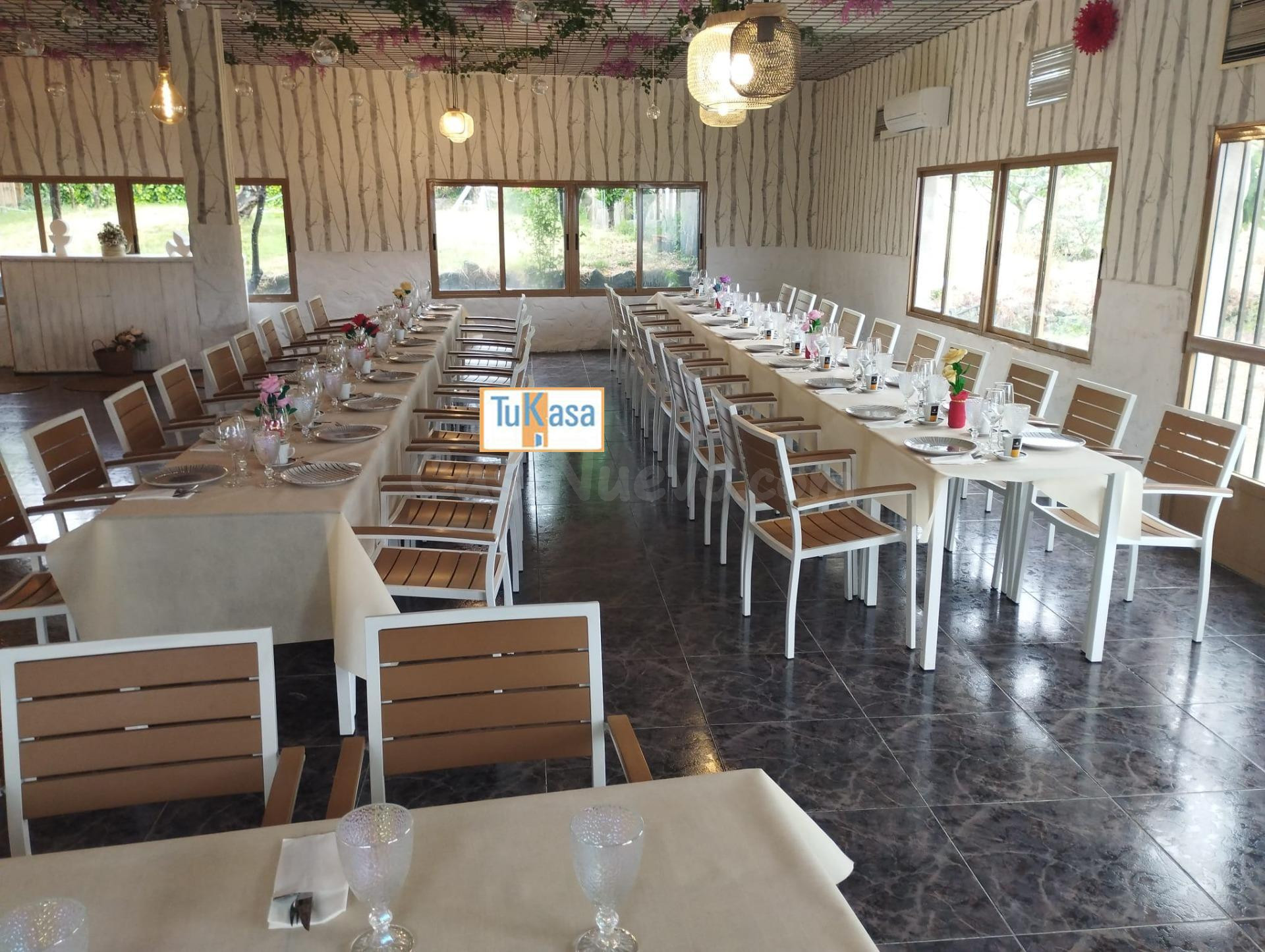 Restaurante en entorno Privilegiado,  completamente equipado, para enpezar a funcionar!! - foto 4
