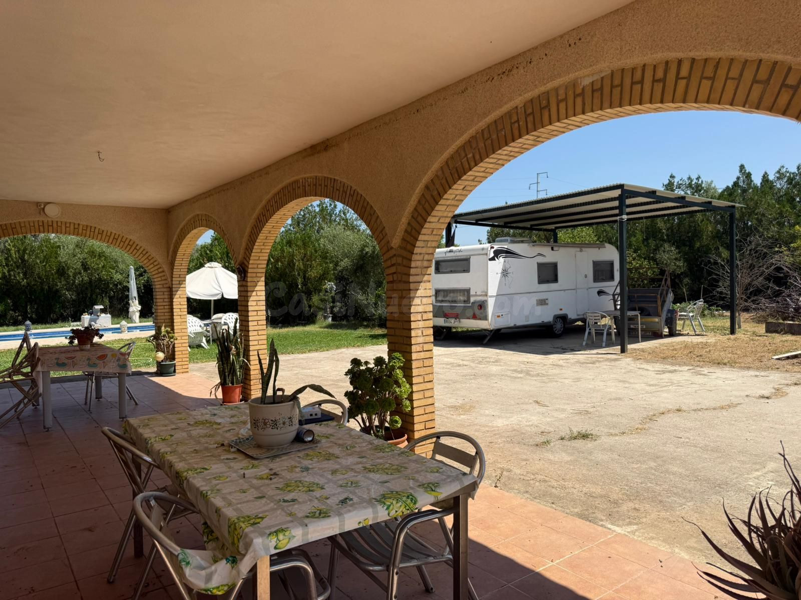 TRES VIVIENDAS, PISCINA Y PRIVACIDAD EN UNA FINCA ÚNICA. - foto 2