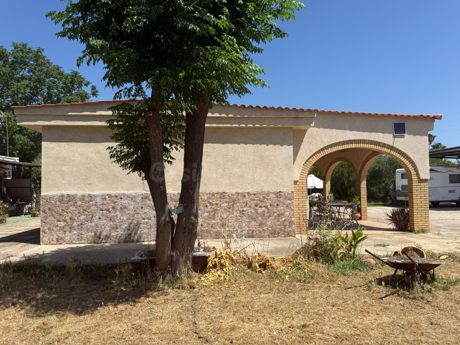 TRES VIVIENDAS, PISCINA Y PRIVACIDAD EN UNA FINCA ÚNICA. - foto 5