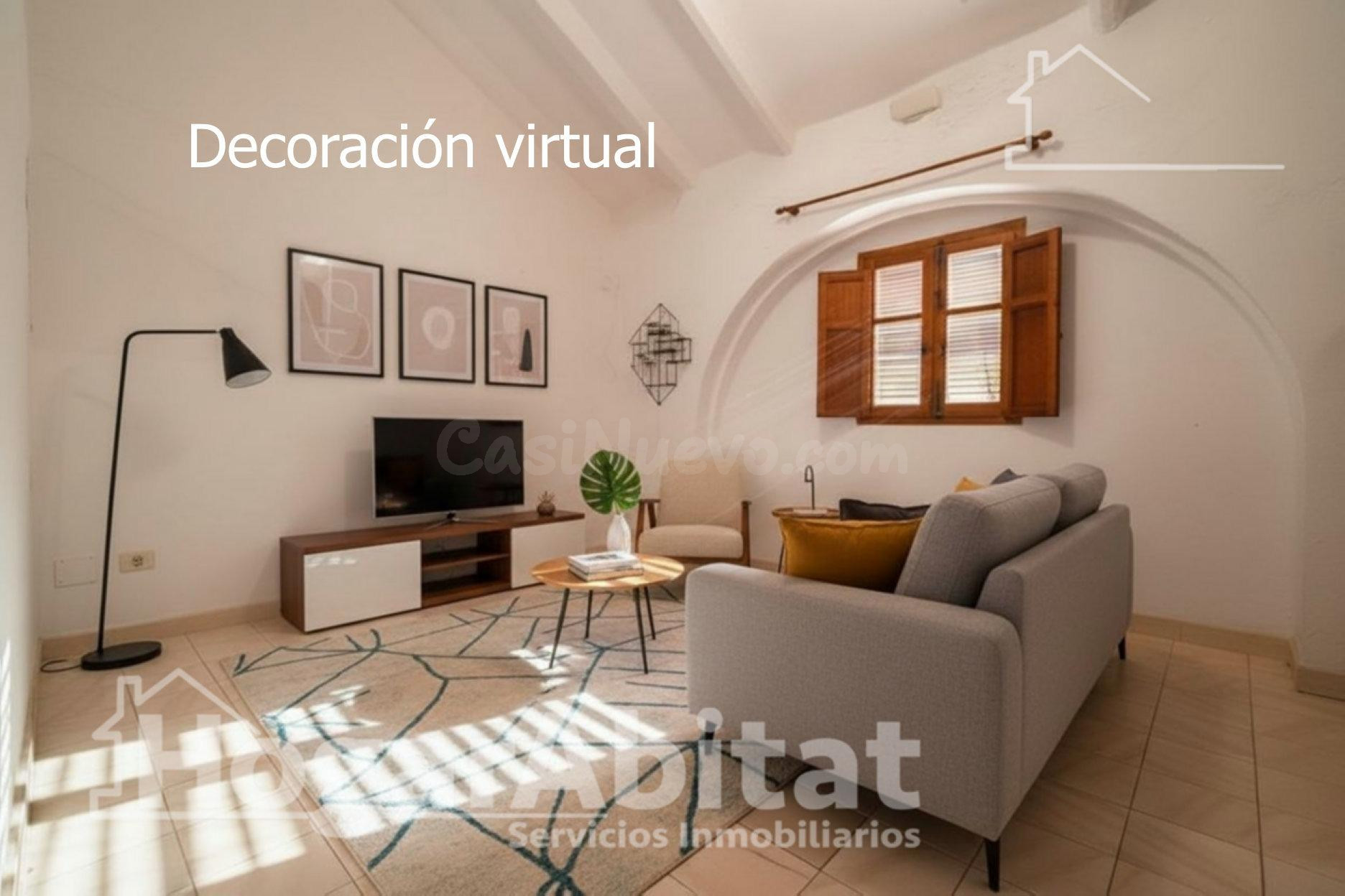 Casa de 2 alturas con TERRAZA cerca del Ayuntamiento