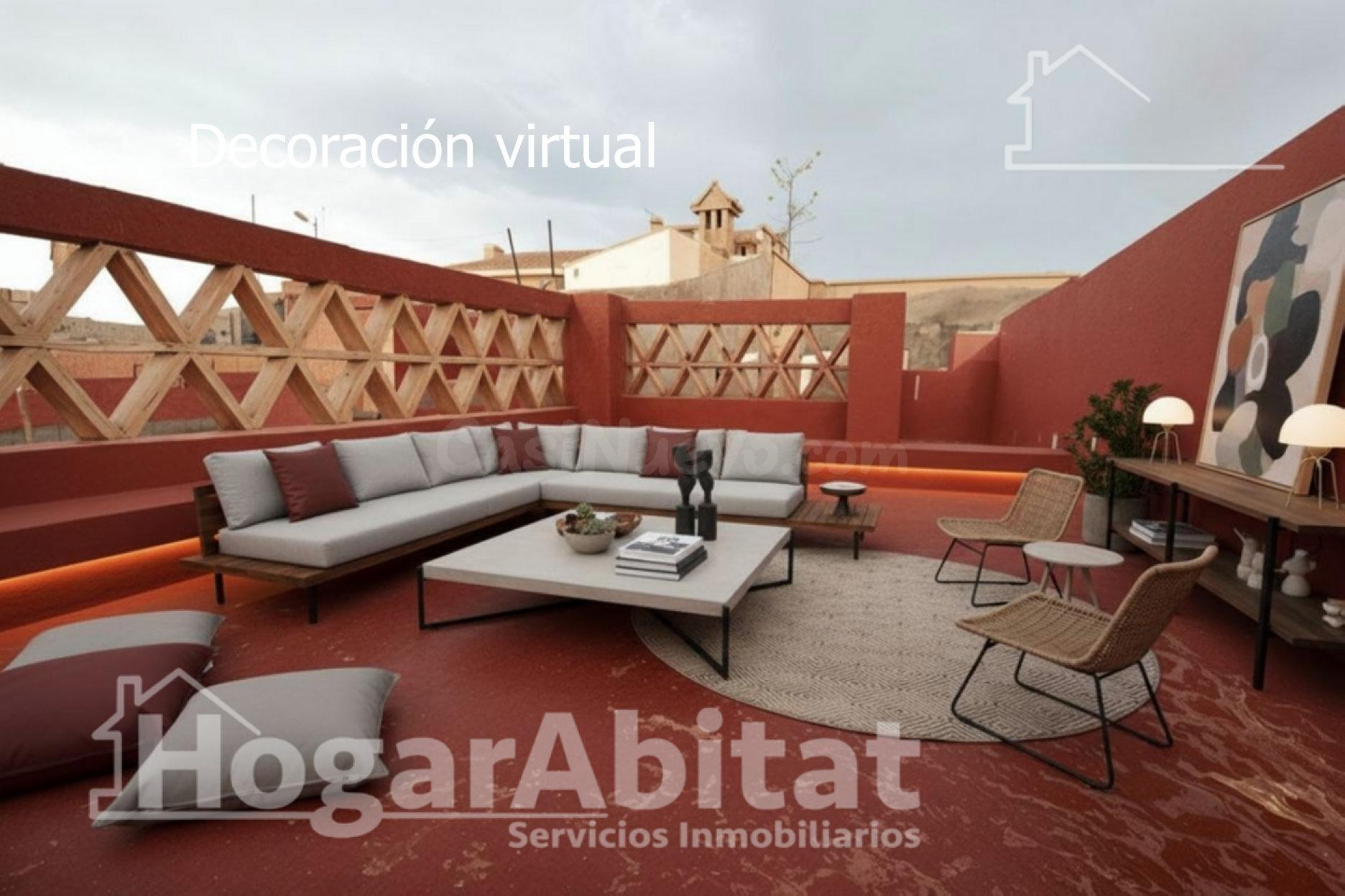 Casa de 2 alturas con TERRAZA cerca del Ayuntamiento - foto 2