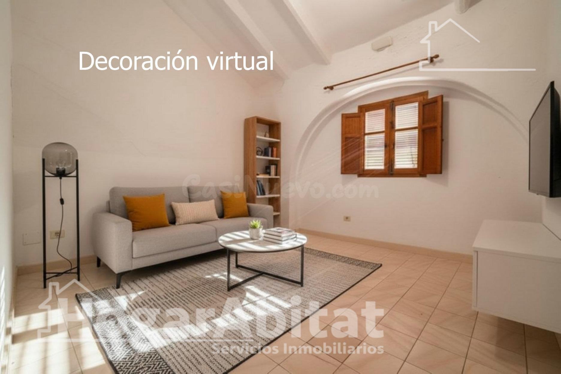 Casa de 2 alturas con TERRAZA cerca del Ayuntamiento - foto 3