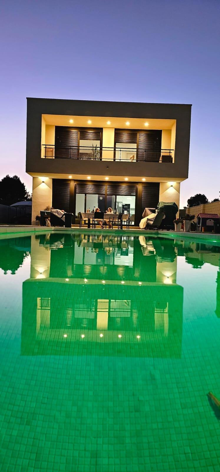 ESPECTACULAR CHALET INDEPENDIENTE  EN TERRENO URBANO. - foto 5