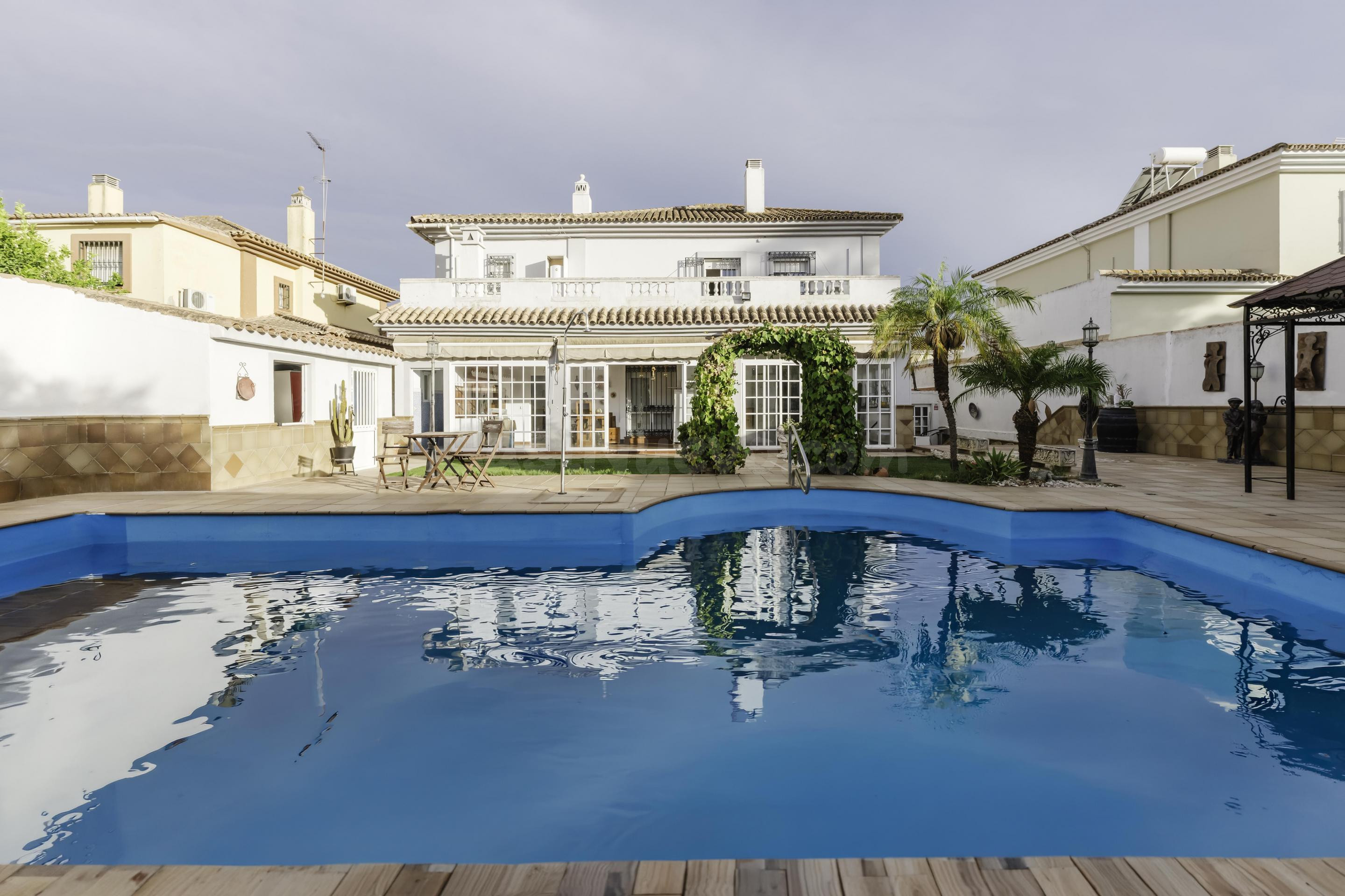 Fantástico Chalet Independiente en Olivar de Quintos-Montequ